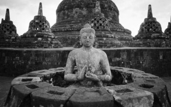 Asik! Turis Bisa Naik ke Candi Borobudur, Tapi Ada Syaratnya