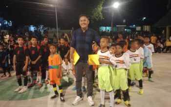 Anggota DPRD Kota Kupang” Ahmad Thalib” membuat Event Futsal Anak – anak Di kelurahan airmata